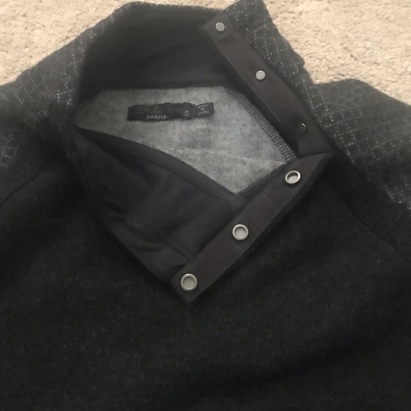 Prana long sleeve sweater/sweatshirt top - Picture 3 of 9